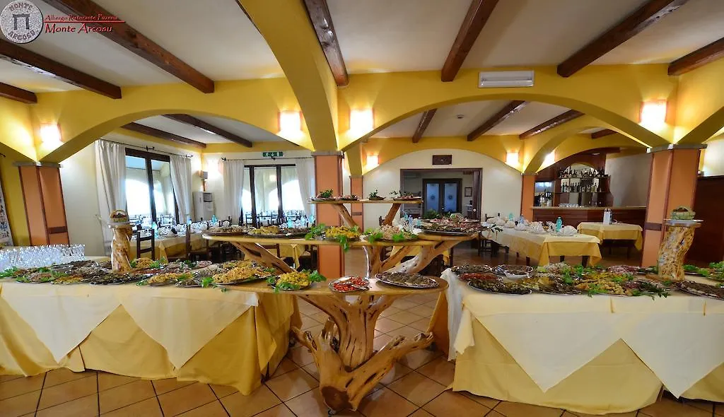Albergo Ristorante Pizzeria Monte Arcosu Uta