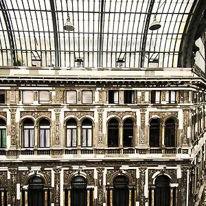 Pensionat Domus Sibyllina, Galleria Umberto I Neapel
